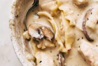 Creamy Roasted Garlic White Chicken Lasagna Soup
