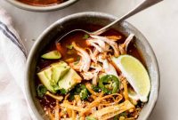Soul-Warming Chicken Tortilla Soup: Stovetop & Instant Pot Recipe