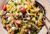 Crowd-Pleasing Zesty Italian Pasta Salad