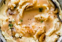 Asiago Roasted Garlic Creamy Mashed Potatoes