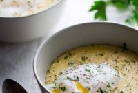 Kickin’ Jalapeño Cheddar Grits and Poached Eggs