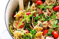 Vibrant Arugula and Tomato Pasta Salad