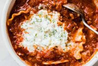One-Pot Wonder Lasagna Soup