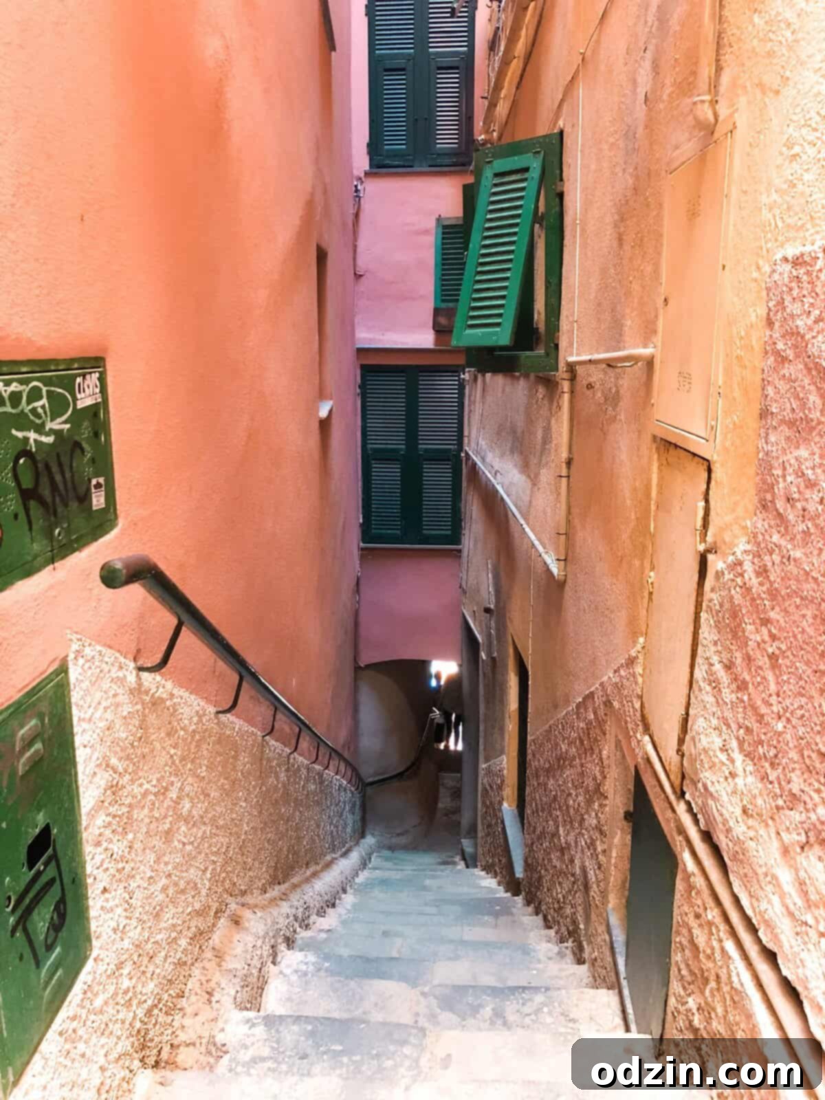 alleyways that take you up to a hike on Vernazza