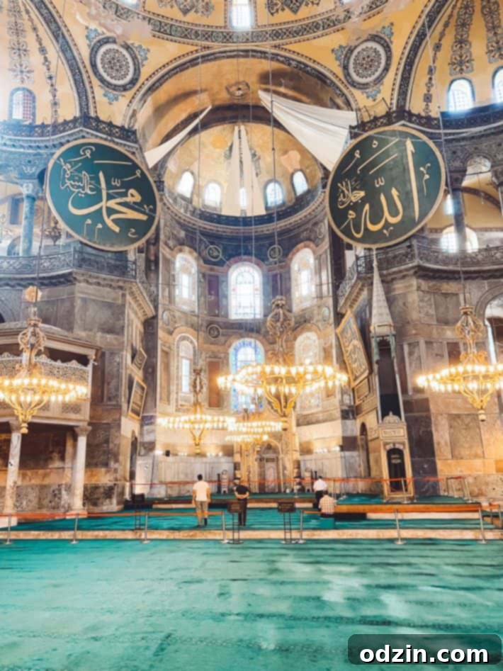 colorful spices in Spice Bazaar