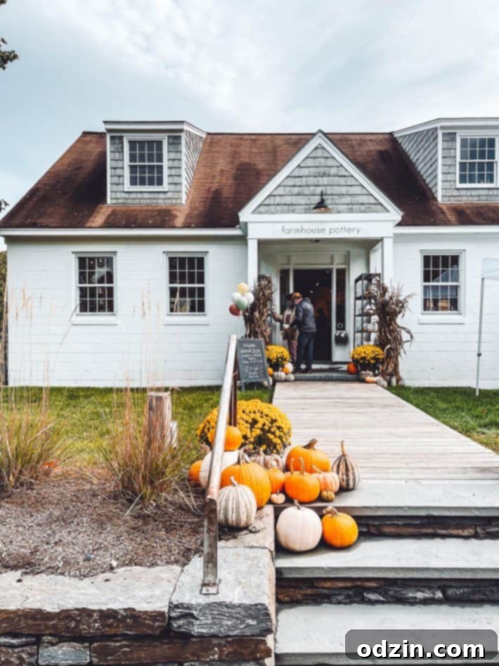 The quaint exterior of Farmhouse Pottery in Woodstock, VT