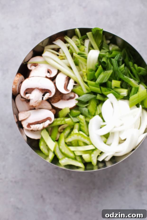 Clean the Fridge Lo Mein - Featuring a perfect sweet, savory, and spicy sauce, this homemade lo mein recipe is incredibly easy to make with simple ingredients and adaptable to any fridge contents. #lomeinsauce #easyrecipe #quickmeal #homemadetaoeout #comfortfood Clean the Fridge Lo Mein - Featuring a perfect sweet, savory, and spicy sauce, this homemade lo mein recipe is incredibly easy to make with simple ingredients and adaptable to any fridge contents. #lomeinsauce #easyrecipe #quickmeal #homemadetaoeout #comfortfood