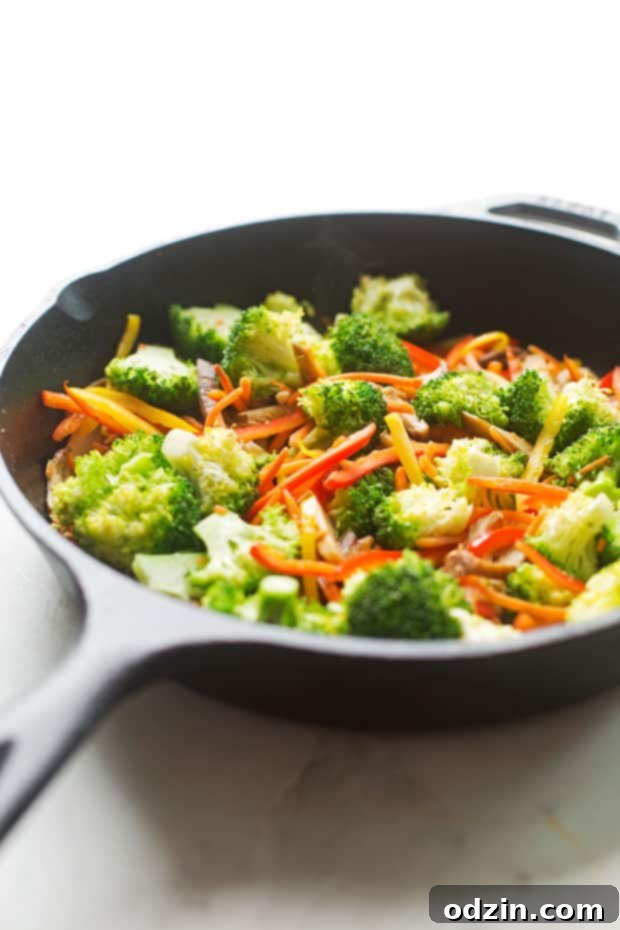 20 Minute Panang Curry Noodle Bowls - A quick, easy, and healthyish recipe for curry noodles topped with your favorite veggies. Comfort in a bowl! #curry #currynoodlebowls #noodlebowls #panangcurry | Littlespicejar.com