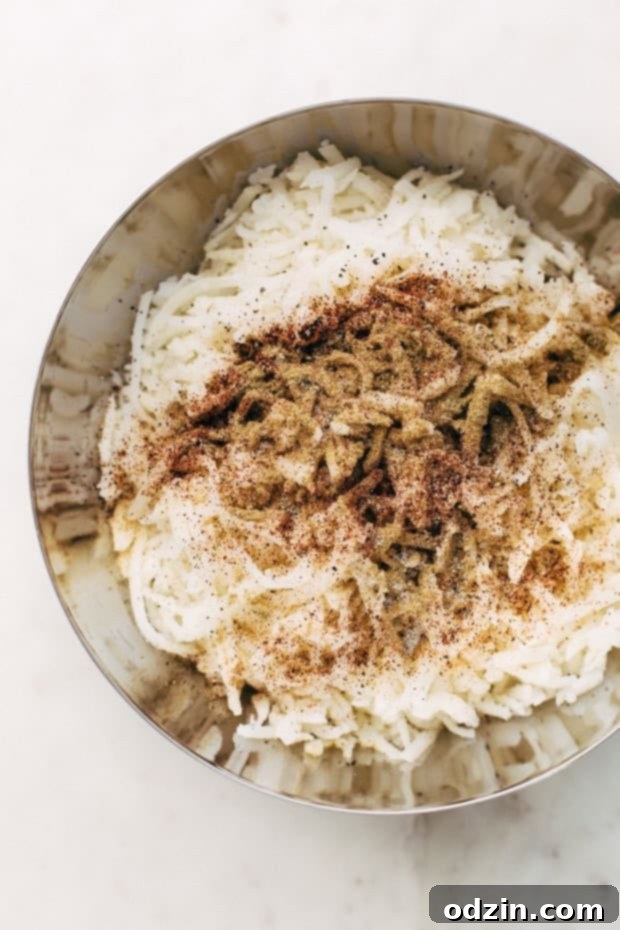 Mexican Breakfast Casserole with Hash Brown Crust - an easy casserole that feeds a crowd! You can even stuff it inside warm tortillas and make breakfast tacos! #breakfastcasserole #mexicanbreakfastcasserole #breakfasttacos | Littlespicejar.com Mexican Breakfast Casserole with Hash Brown Crust - an easy casserole that feeds a crowd! You can even stuff it inside warm tortillas and make breakfast tacos! #breakfastcasserole #mexicanbreakfastcasserole #breakfasttacos | Littlespicejar.com